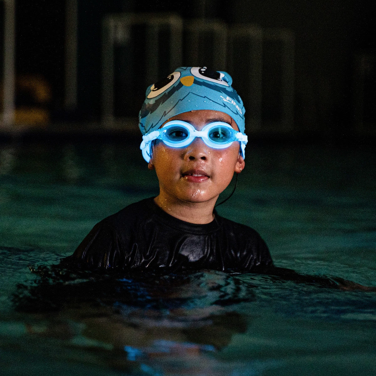 FINIS® FlowGlow Goggles | Glow-in-the-Dark Kids' Goggles Goggles & Caps 2 FINIS® FlowGlow Goggles | Glow-in-the-Dark Kids' Goggles Goggles & Caps