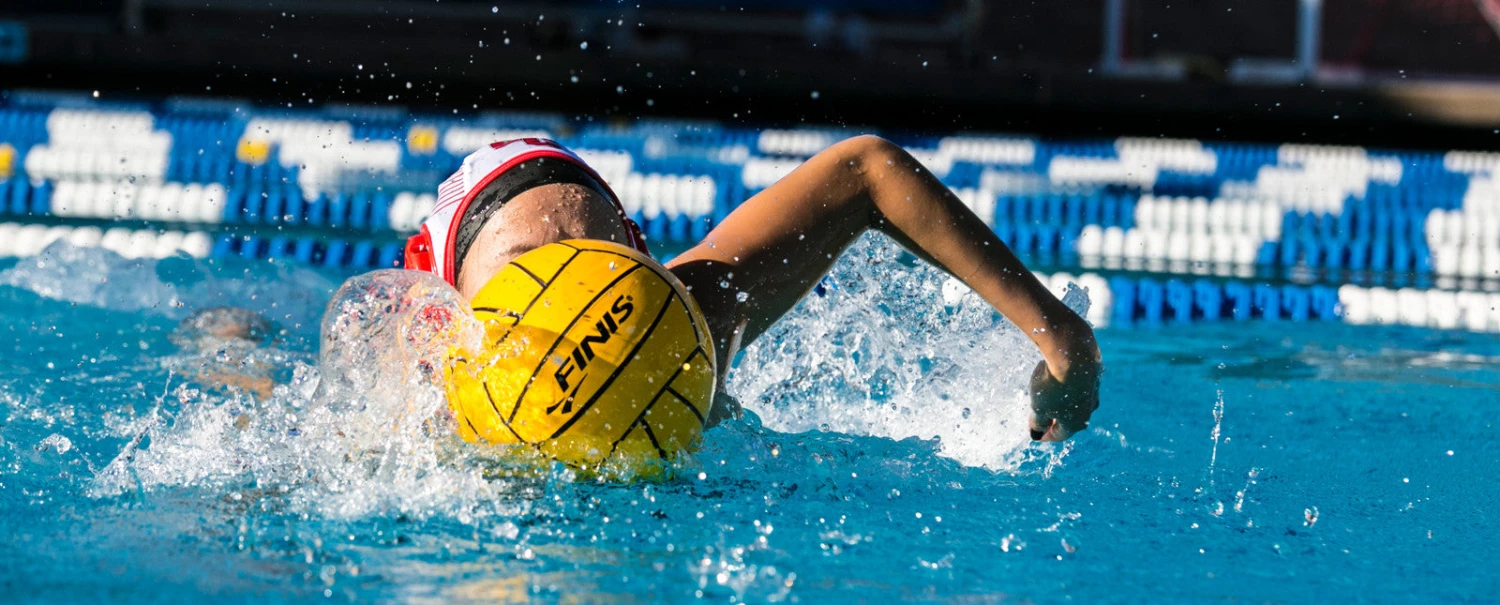 FINIS® WOMEN'S WATER POLO BALL 2 FINIS® WOMEN'S WATER POLO BALL